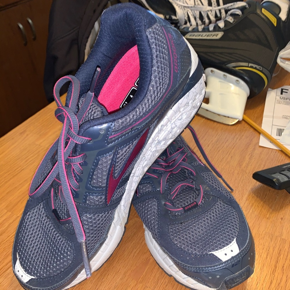 Brooks DNA addiction running shoes men’s 11.5